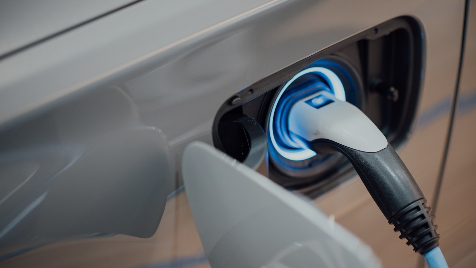 Electric Vehicle Engineering